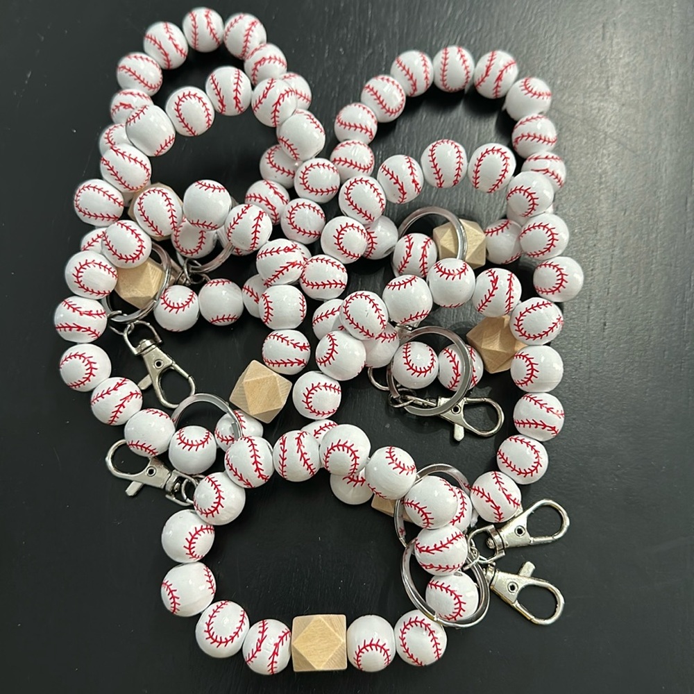 7 wristlet keychains